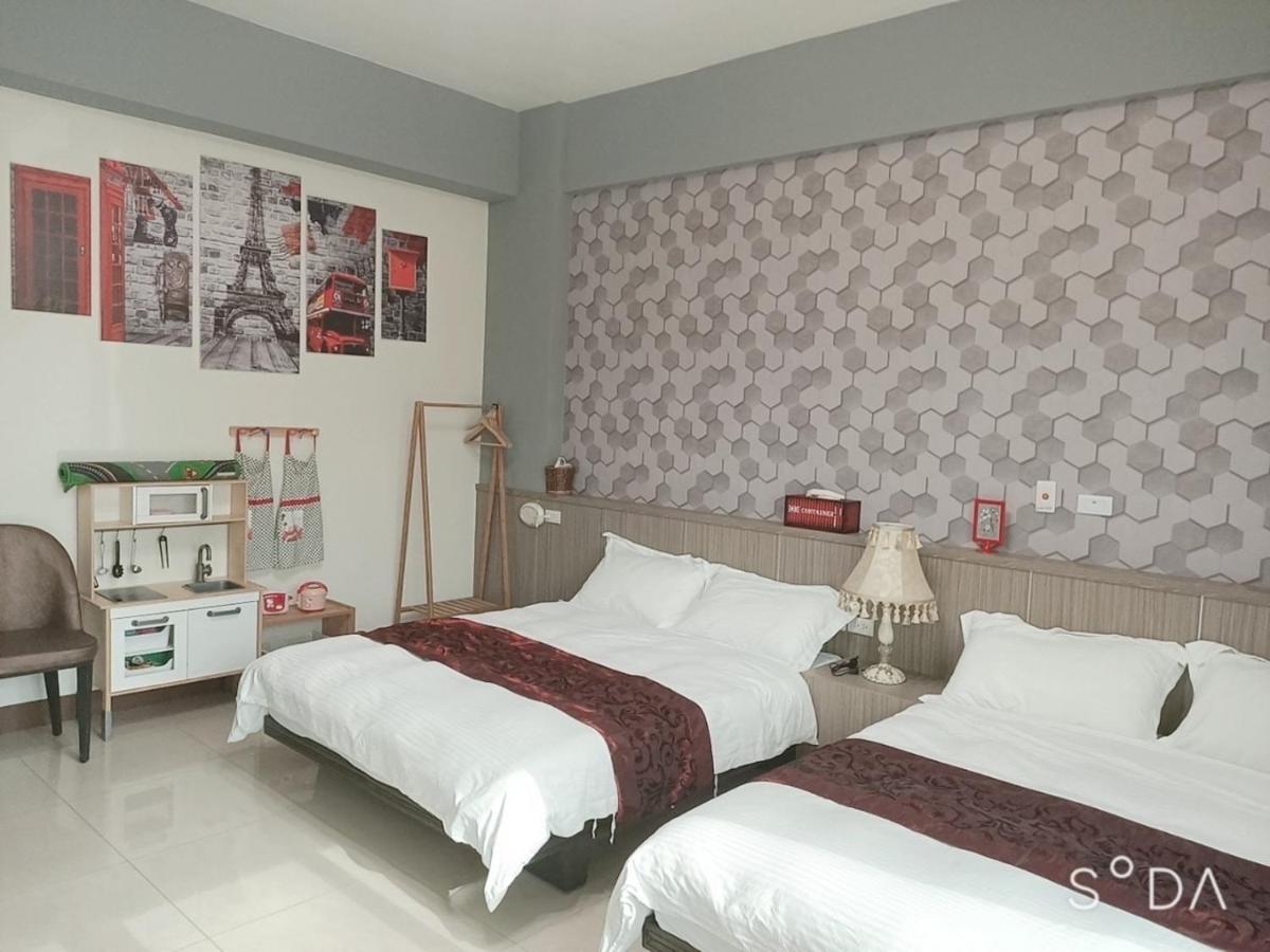 Happy Life B&B Donggang Bagian luar foto