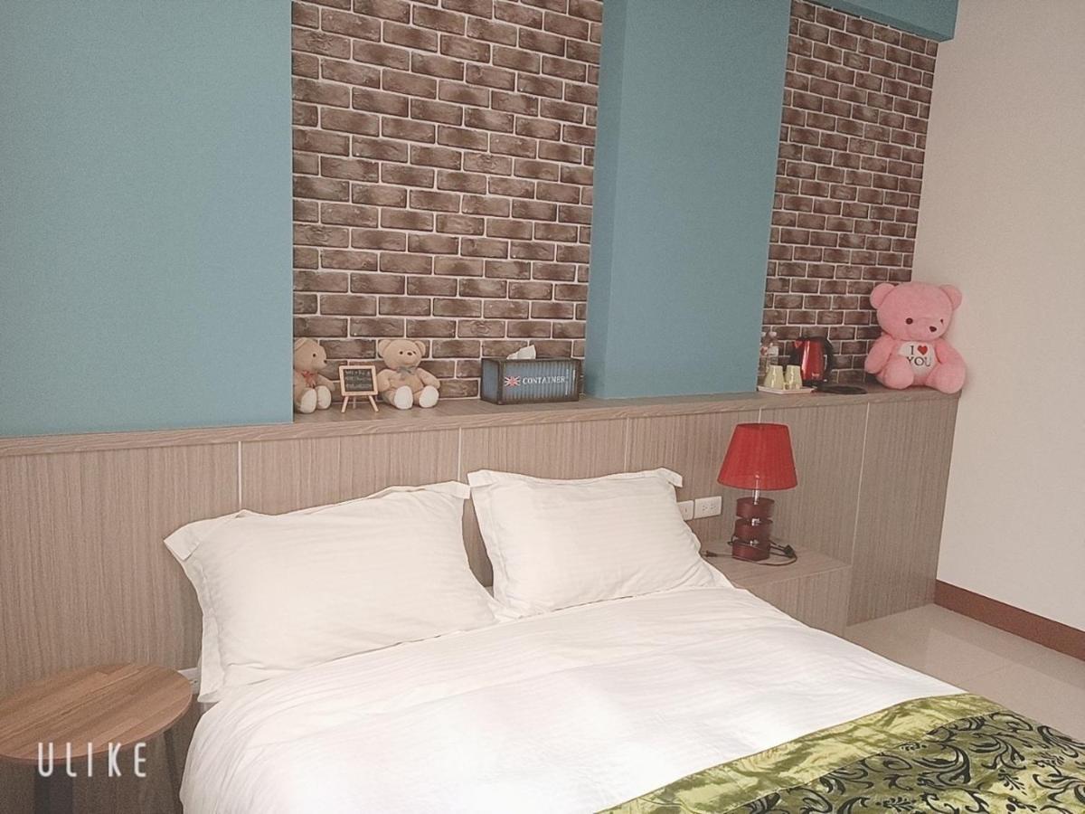 Happy Life B&B Donggang Bagian luar foto